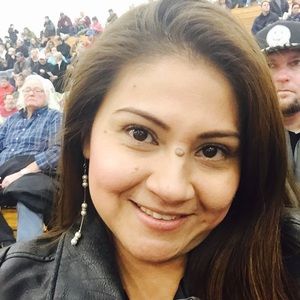 Meet your Posher, Lilia